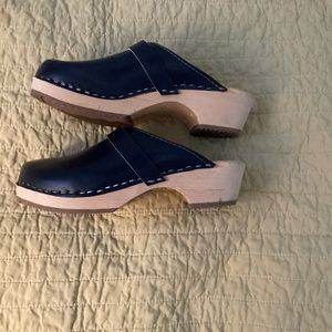 Size 36 ( US 6) navy Blue Wooden Clogs